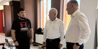 Глава Адыгеи проинспектировал капремонт здания для МФЦ в Адыгейске - Газета Маяк