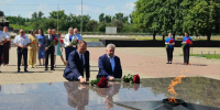 О возложении цветов к мемориалу «В честь героев Курской битвы» в день освобождения Белгородчины. - Ивнянский район