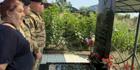 В Адыгее сотрудники Росгвардии отдали дань памяти павшему боевому товарищу - Росгвардия
