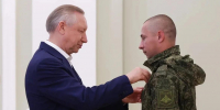 Александр Беглов вручил участникам СВО памятные знаки - Spbdnevnik.ru