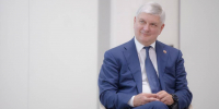 Воронежские политические эксперты оценили программную статью губернатора Александра Гусева «Выстоять и победить» - РИА Воронеж