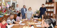 Уполномоченный по правам человека в Алтайском крае Антон Васильев изучил условия проживания и предоставления услуг людям с нарушениями ментального здоровья в Первомайском доме социального обслуживания - Администрация Алтайского края