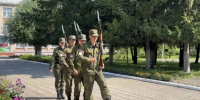 Карабинами укомплектована церемониальная группа курсантов в селе Миасском - Газета Маяк