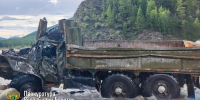 У опрокинувшегося на реке в Бурятии «Урала» заглох двигатель - Газета Номер один