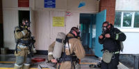 В Арсеньеве огнеборцы МЧС России провели пожарно-тактические занятия в школе - МЧС по Приморскому краю