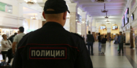 В Кузбассе транспортные полицейские привлекли к ответственности пассажира за деструктивное поведение на борту воздушного судна - ИА Новости Кузбасса