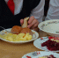Тульским школьникам добавят в меню рыбу и морепродукты с сентября - ТК Первый Тульский