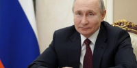 Владимир Путин наградил жителей Алтайского края за успехи и многолетний труд - Baikal24.Ru