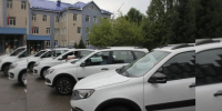 Подаренные автомобили / Фото: канал Виктора Томенко в "Макс" - ИА Амител