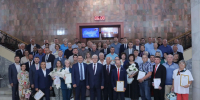 В Правительстве региона в преддверии профессионального праздника наградили представителей строительной отрасли - Правительство Иркутской области