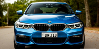 В Красноуральске хитрый водитель BMW ездил с перевёрнутым номером, чтобы обмануть камеры, но зоркие инспекторы заметили обман - Между Строк