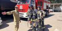 В Ставрополе сотрудники СОБР «Зверобой» и МЧС провели совместное пожарно-тактическое занятие - Росгвардия