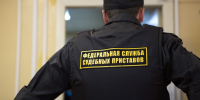 Судебные приставы помогли женщине и ее дочери вселиться в квартиру - Выкса.РФ