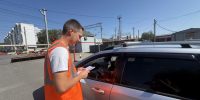 Саратовским водителям напомнили о правилах пересечения железнодорожных переездов - Четвертая Власть