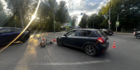 Велосипедист выехал на красный под колеса Kia в Йошкар-Оле - Pg12.Ru