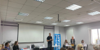 Социальный десант в Маймаксанской библиотеке: поддержка и ответы на важные вопросы! - Центр соцзащиты населения