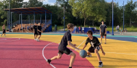 Травмобезопасное покрытие и роликовая площадка: чем привлекает горожан спортзона на набережной Благовещенска - gtrkamur.ru - ГТРК Амур