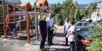 Мэр Черкесска проверил ход благоустройства дворовых территорий - Газета День республики