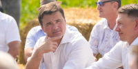 Губернатор Подмосковья в рамках выставки «День поля» обсудил с аграриями развитие сельскохозяйственной отрасли - MosRegToday.Ru