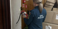 Сотрудники МЧС России ведут работу по проверке безопасности избирательных участков - Kolyma.Ru