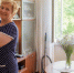 75-летняя бабушка дома почти не убирается, но у нее всегда чистота: вот как она применяет старинные секреты - ProDzer.Ru