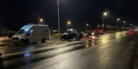 Легковушка протаранила две машины на Гребном канале: есть пострадавший - фото 1 - vGorodeN.Ru