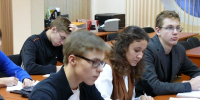 Возможность пересдачи ЕГЭ по всем предметам поддерживают 8 из 10 родителей старшеклассников - Арктик-ТВ