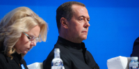 Медведев заявил, что финал «карьеры» Зеленского близок - Spbdnevnik.ru