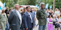 Жители района Щукино отметили День физкультурника на стадионе "Курчатовец" - M24.Ru