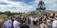 Молодые соотечественники из 12 стран поделились с Губернатором впечатлениями от поездки в регион - Правительство Псковской области