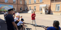 В Кировском округе в пришкольном лагере прошла «Зарядка со стражем порядка» - Вечерний Ставрополь