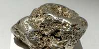1. Самородок платины. Источник x-mineral ru.jpg - Ставропольский музей-заповедник