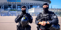 Росгвардия СЗФО обеспечивает безопасность болельщиков на стадионе, где сейчас проходит матч «Зенит» – «Родина» - Spbdnevnik.ru
