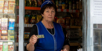 В Бурятии продавщица киоска потратила с чужой карты более 22 тысяч рублей - Infpol.Ru