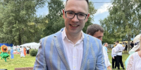 Владислав Зырянов поздравил жителей села Городок с 320-летием и фестивалем «Золотой подсолнух» - Единая Россия