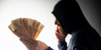 Впервые жителя Карелии будут судить за установку сим-боксов для мошеннических звонков - StolicaOnego.Ru