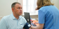 Илья Середюк на собственном примере показал кузбассовцам важность диспансеризации - Топкинский округ
