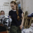 «Женское движение Единой России» и волонтёры поддержали людей в трудной ситуации - Единая Россия