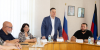 Константин Кузьмин провел встречу с коллективом Управы Ленинского внутригородского района города Донецка - Народный Совет ДНР