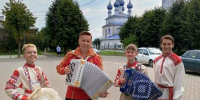 "ВЕСНУШКИ" СНИМАЛИСЬ В ШОУ "ПОЕХАЛИ" НА ПЕРВОМ КАНАЛЕ - Фурмановский район