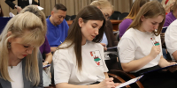 Вологодская область оказала гуманитарную поддержку Алчевску: более 100 подарков доставлены детям - Министерство молодежной политики