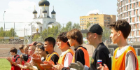 Олимпийский чемпион Легков стал гостем детского футбольного турнира в Мытищах - РТВ-Подмосковье