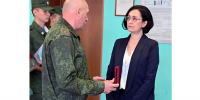 Евгения Корниенко, начальник Пограничного управления ФСБ России по РК генерал-майор Владимир Щемелинин - Газета Ладога-Сортавала