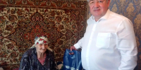 В Железногорске мэр поздравил пенсионерку Марию Крюкову со 100-летним юбилеем - РИА Курск