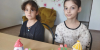 Занятие «Волшебный мир поделок», прошедшее в ГБУ «Гвардейский С-РЦН» стало для воспитанников настоящим путешествием в мир творчества - Министерство труда, занятости и соцразвития