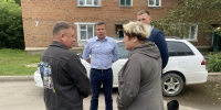 Андрей Духовников и Роман Голышев проверили состояние домов в Усольском районе - ЛДПР