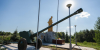 В деревне Ураево-Магазь Чебоксарского округа установили новый экспонат мемориального комплекса «Память» -  85-миллиметровую дивизионную пушку Д-44 - Газета Алатырские вести