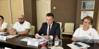 Денис Носачёв напомнил, что на базе центра «Мой бизнес» есть отдел поддержки социального предпринимательства. - Новгородские Ведомости