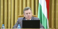 Геннадий Новосельцев пригласил жителей Калужской области обсудить запрет на продажу вейпов - Законодательное Собрание