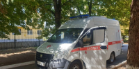 Все не слава Богу! Мариненко упал в обморок и рассек голову: снова скорая помощь приехала к зданию суда - Bloknot-Volgodonsk.Ru